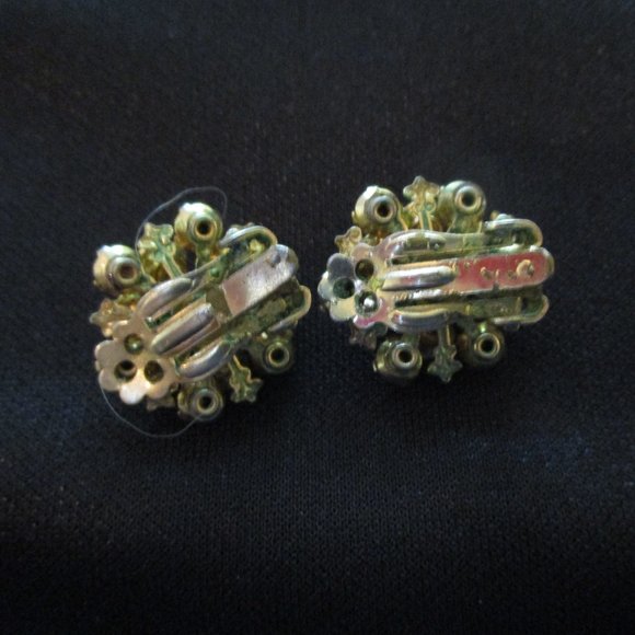Vintage Aurora Borealis Rhinestone Brooch Earrings - Picture 4 of 6